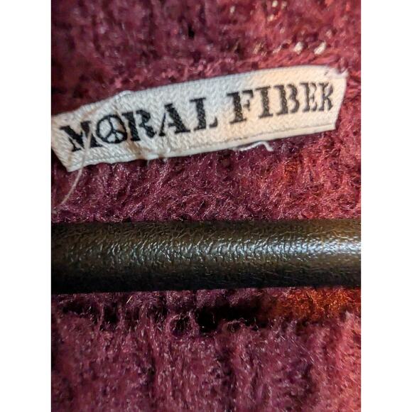 Women's Plum Fuzzy Sweater Button Shoulder Accents Moral Fibers Size S* Preppy - Picture 3 of 7